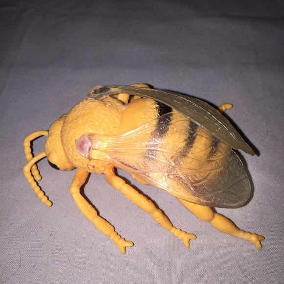 Toy Honeybee Bumblebee Honey Bumble Bee Greenbrier International Wild Creatures - Picture 2 of 10